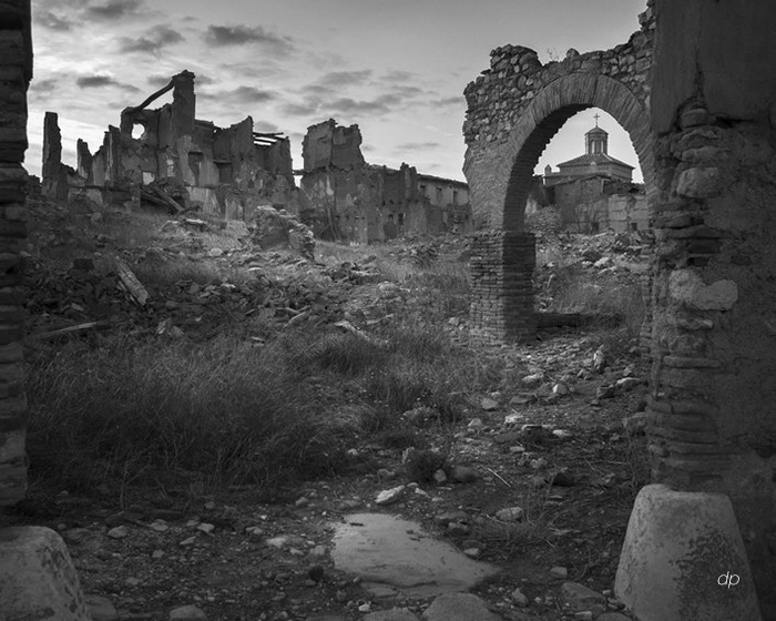 ruine, vestige, monument, guerre, civilisations, silence, Belchite, village, maison